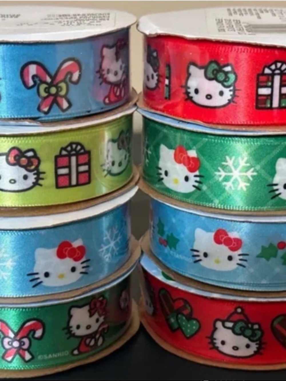 Hello Kitty Holiday Ribbon